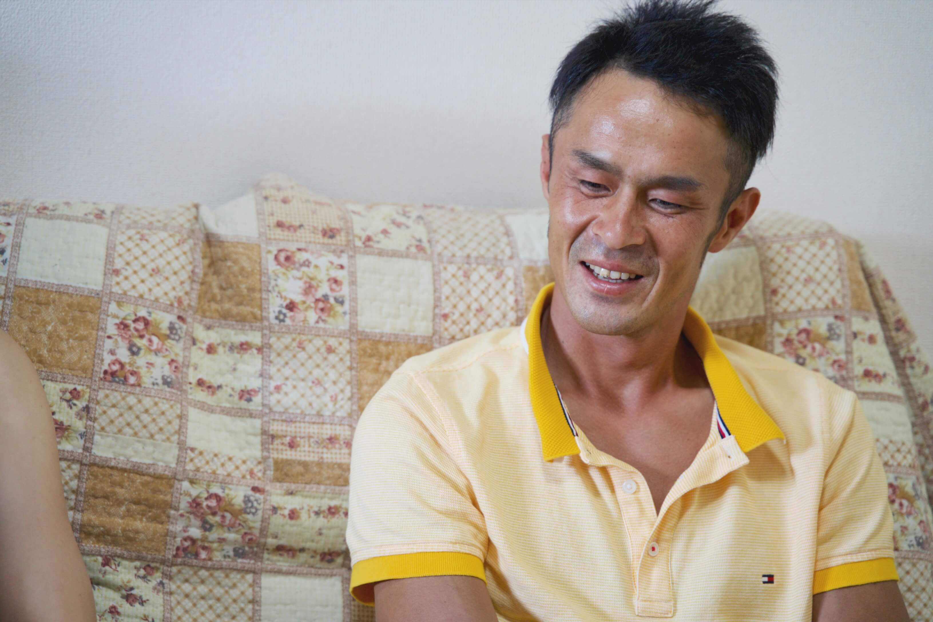 ケンカのときの話をされて少し照れているHisayukiさん